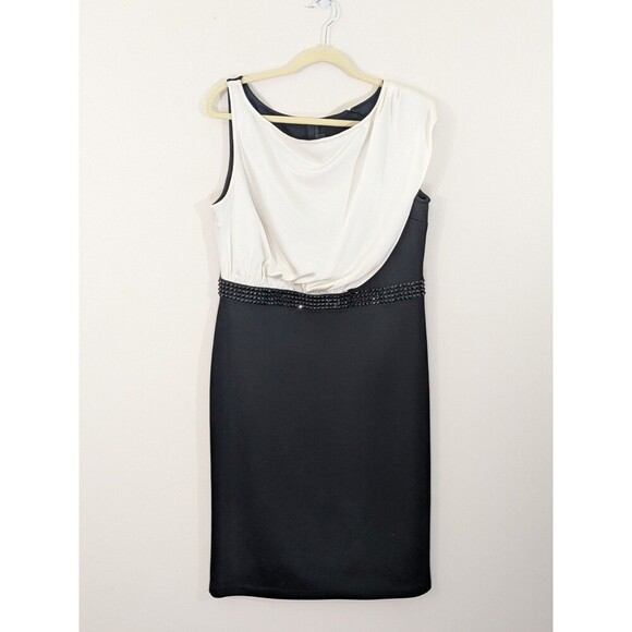 ST. JOHN Santana Knit Dress Sleeveless Embellished Waist Color Block Black Sz 12 - Picture 2 of 12